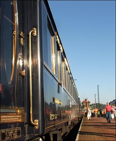 Orient Express w Wa�brzychu